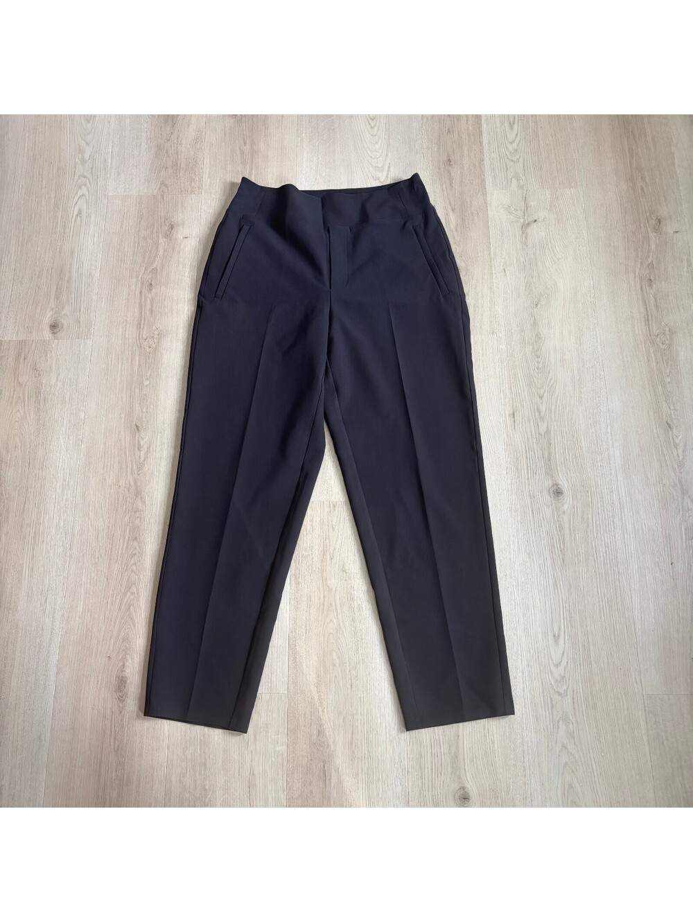 Athleta EUC Women's Black Brooklyn Ankle Pant Size 6